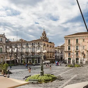 Holiday home La Di Piazza Dell'universita, Catania